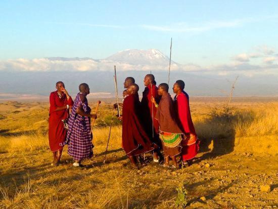Osiligilai Maasai Lodge Sanya Juu ภายนอก รูปภาพ
